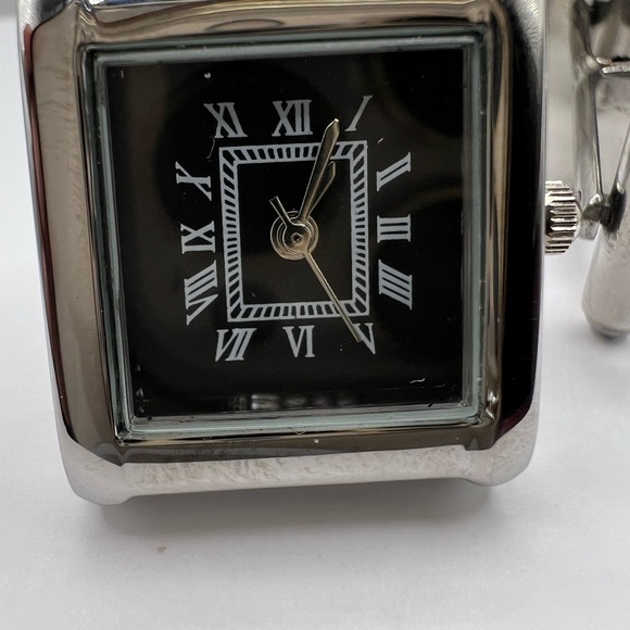 Square Real Clock Cuff links With Battery Digital Mens Watch Cufflink - Picture 5 of 5